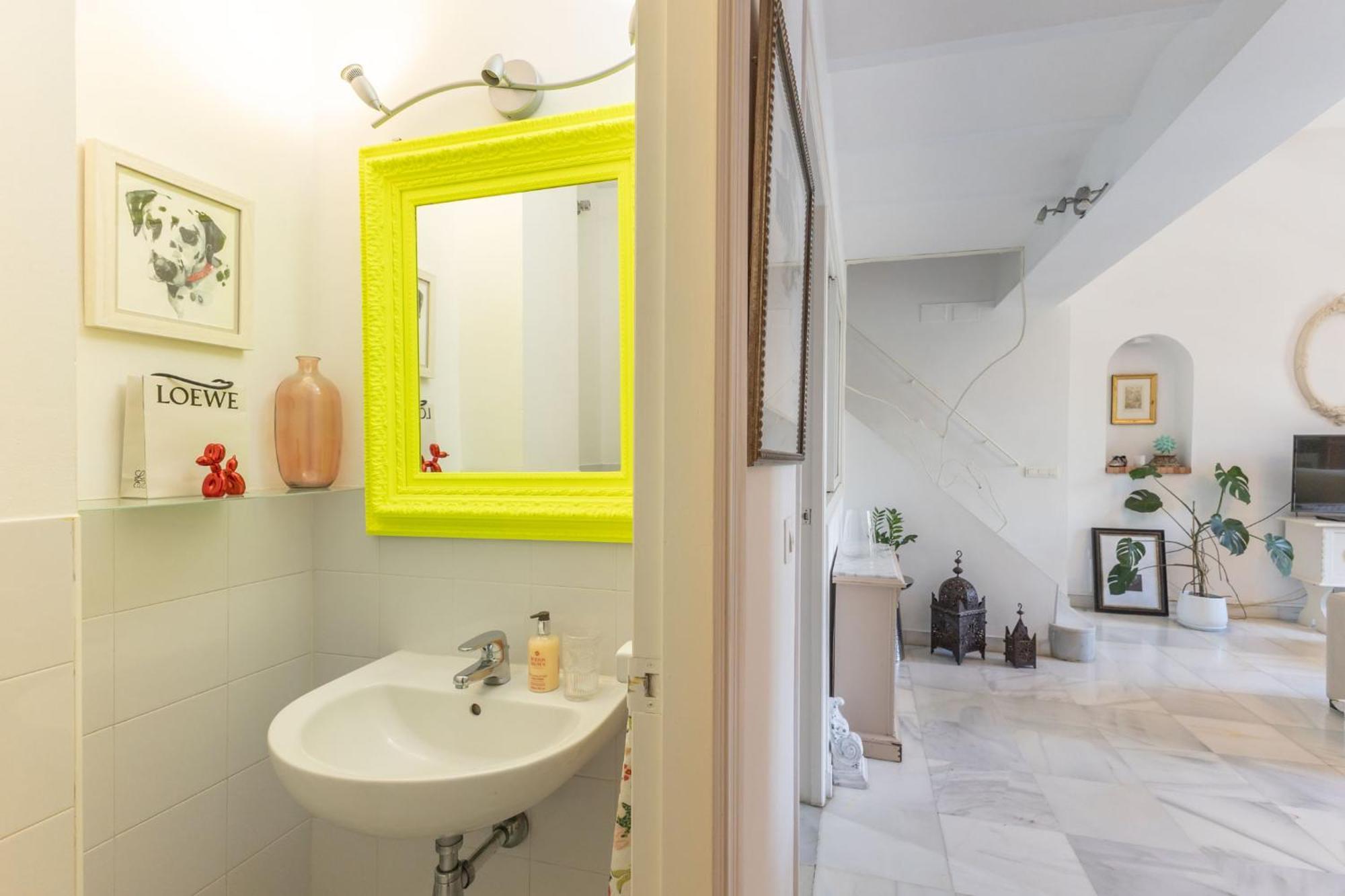 Apartment Charming 2 Bedroom Boutique Triplex With Private Terrace At Center By Ocityzen *