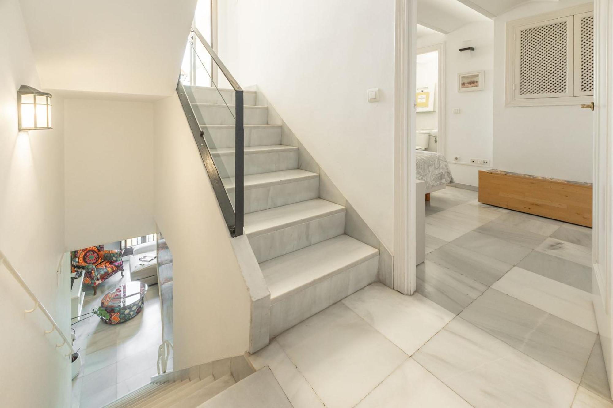 Charming 2 Bedroom Boutique Triplex With Private Terrace At Center By Ocityzen Apartment