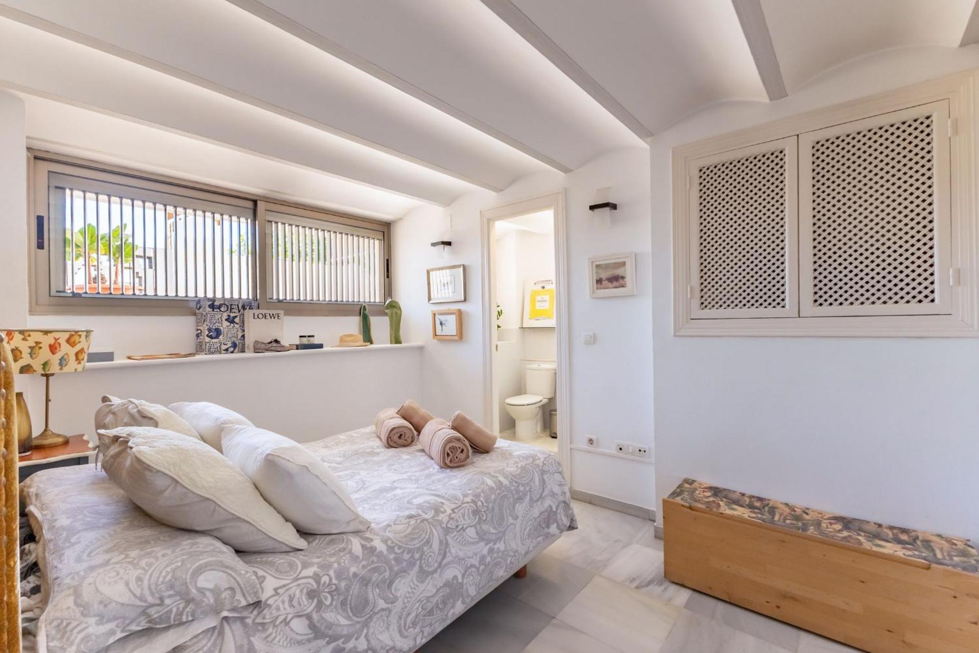 Appartamento Charming 2 Bedroom Boutique Triplex With Private Terrace At Center By Ocityzen Siviglia